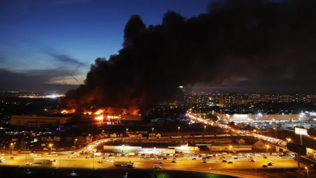 Пожар в комплексе "Синдика"