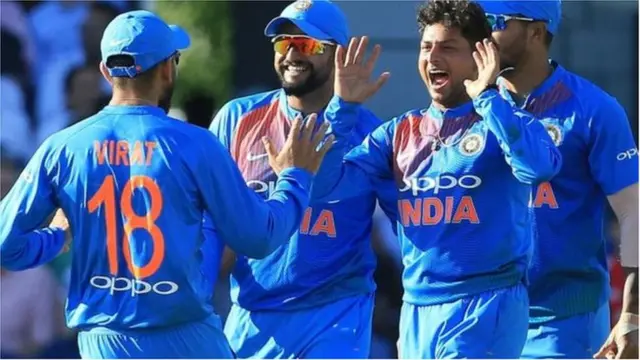 కులదీప్ జోరు