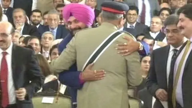 नवज्योत सिद्धू आणि कमर बाजवा भेट