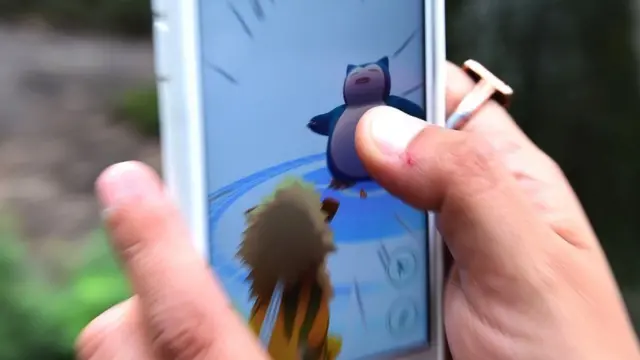 ရဲတွေဟာ အင်မတန် ဖမ်းရခက်တဲ့ Snorlax ကို ပဲလိုက်ဖမ်းနေခဲ့ကြ