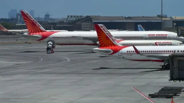 சர்வதேச பயணிகள் விமான சேவை