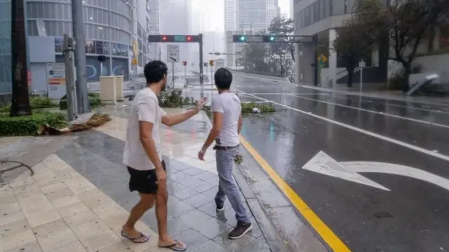 பெரும் பாதிப்பை ஏற்படுத்திய இர்மா சூறாவளி