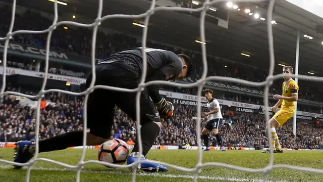 Son Heung-min ghi bàn thứ sáu của trận thắng đậm Millwall