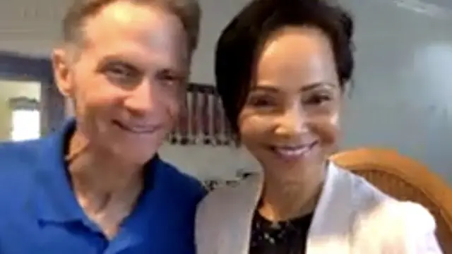 ริค (ซ้าย) บอกว่าเขาเป็นแค่นักเต้นลีลาศตามโอกาสสำคัญ ๆ เท่านั้น ถ้าจะให้เต้นแข่งขันอย่างจริงจัง ควินคงต้องหาคู่เต้นคนใหม่ที่หนุ่มกว่า