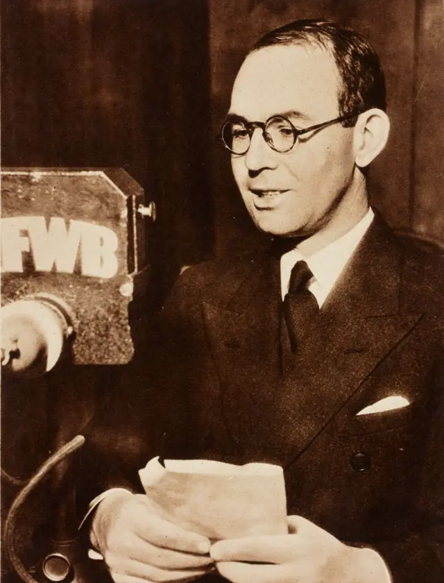 Фотографія Гарета Джонса, опублікована в газеті Illustrated London News 24 серпня 1935 року, через 12 днів після загибелі журналіста