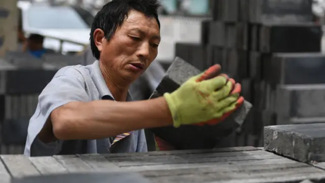 Les mesures du Le gouvernement chinois contre l'endettement génèrent une bulle spéculative dans l'immobilier.