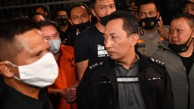 Djoko Tjandra setibanya di Halim Perdana Kusuma, Jakarta.