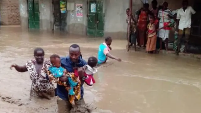 Ndị ọrụ gbata gbata RedCross