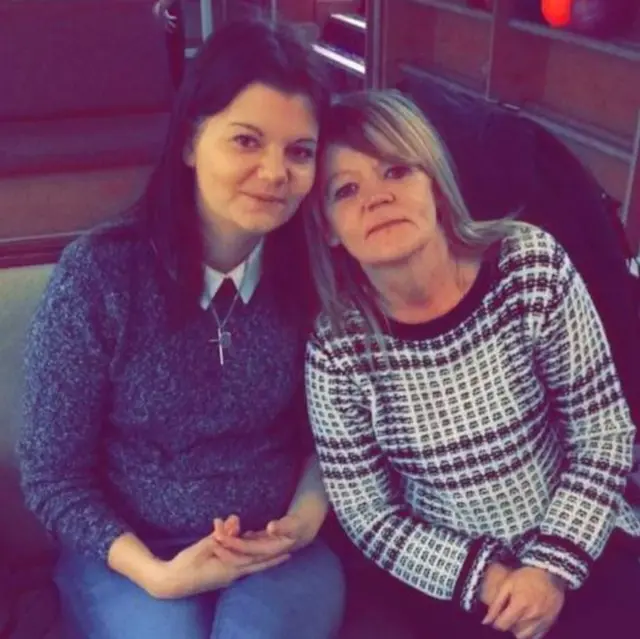 اپنی والدہ کے ساتھ سٹیسی گڈوین