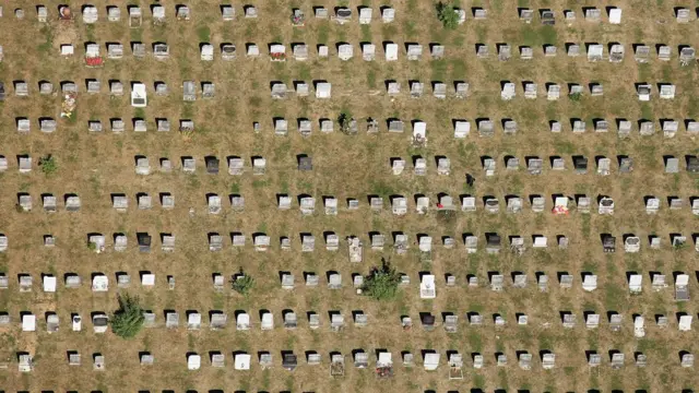 क़ब्रिस्तान