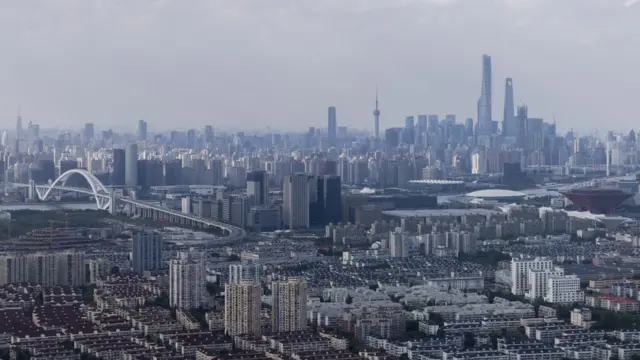 চীনের একটি বহুতল ভবনের ফ্ল্যাটে এই চুরির ঘটনা ঘটে।