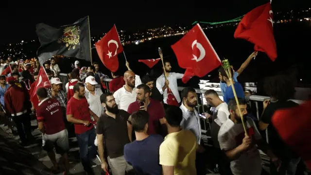 Boğaziçi köprüsünde gösteriler