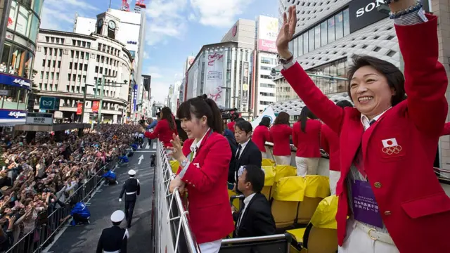 Сейко Хасимото во время парада в честь медалистов бразильской Олимпиады