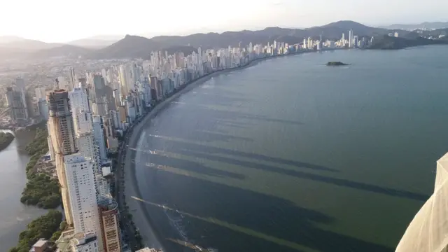 Vista aérea da Praia Central