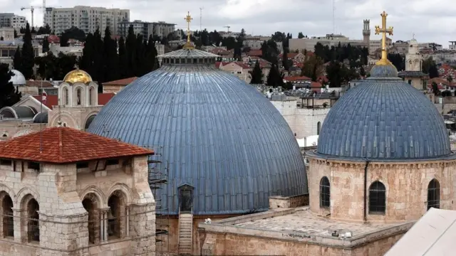 La ville est devenue au IVe siècle une ville de pèlerinage pour les chrétiens.