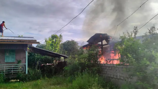 မိုးဗြဲ 