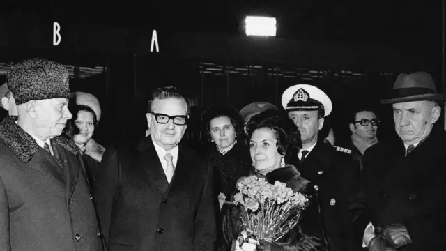 Salvador Allende, su esposa durante una visita a Moscú en 1972.