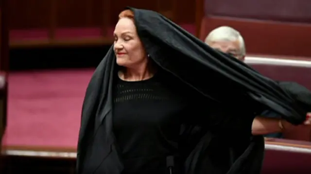 पॉलिन हैनसन