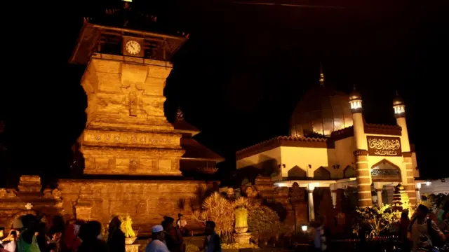 Masjid dan Menara Kudus.