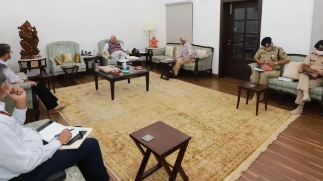 બેઠકની તસવીર