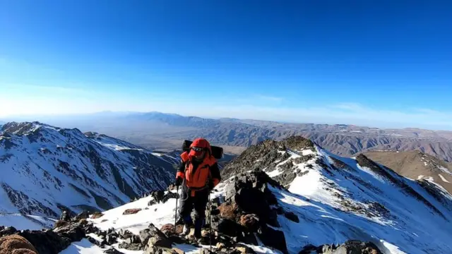 دا د افغانستان د غرختنې تاریخ کې لومړی ځل دی چې د یوې څوکې په اړه مالوماتي لیک دړه لګول کېږي.