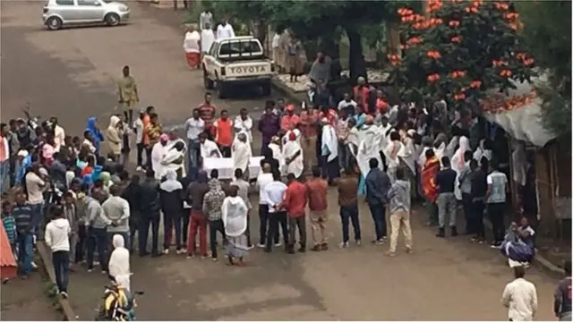 Awọn eeyan to n fẹhonu han