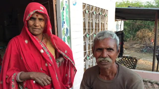 भंवरी अपने पति मोहनलाल प्रजापत के साथ