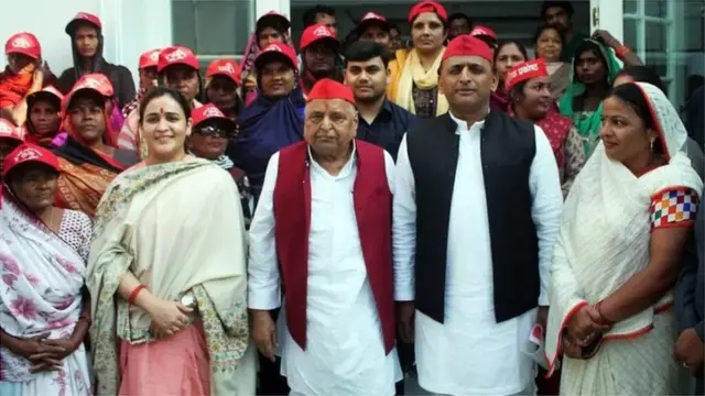 મુલાયમે 2003માં સાધના ગુપ્તા સાથે લગ્ન કર્યાં