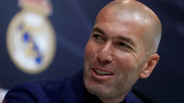 Zinedine Zidane anasema haitaki Real bila Bale