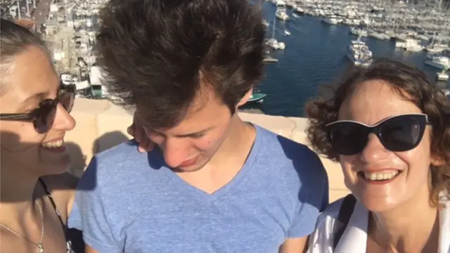 Корин Майер с детьми