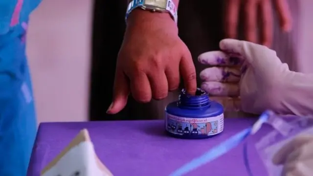 ရွေးကောက်ပွဲမှာ မဲပေးခွင့်ရှိသူ ၂၇ သန်းကျော် မဲလာပေးခဲ့တယ်လို့ ပြည်ထောင်စုရွေးကောက်ပွဲကော်မရှင်ဥက္ကဋ္ဌ ဦးလှသိန်းကပြောခဲ့