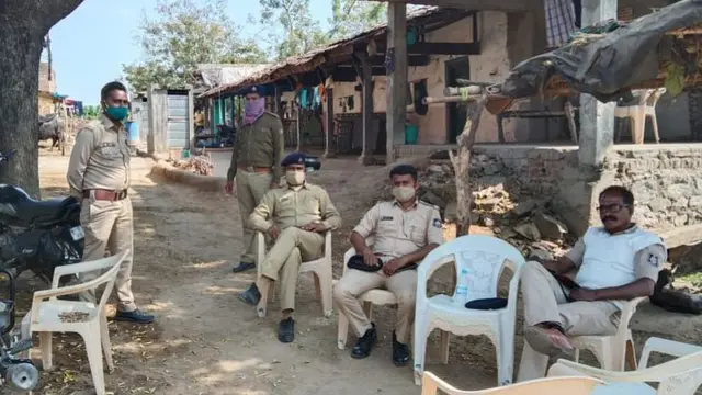 ઘટના બાદ ગામમાં પોલીસ બંદોબસ્ત