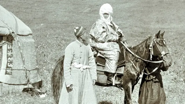 Курманжан датка