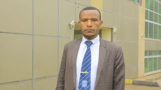 Dr. Dheeressaa Dheebuu Yunivarsitii Jimmaarraa