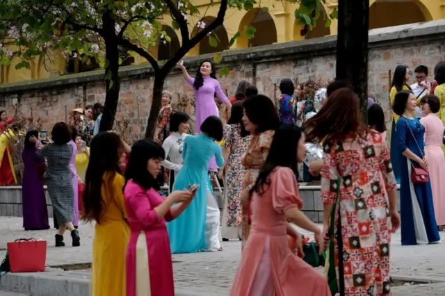 Phụ nữ Việt Nam