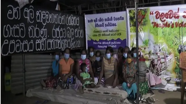 ලුණුගම්වෙහෙර, උඩවලව සහ බුන්දල අවට ජීවත් වෙන අලි නිසා වල්සපුගල, කොස්වගාව සහ කරුවලගස්වැව යන ගම්මානවල ජනතාව දැඩි ලෙස පිඩාවට පත්ව සිටිති.