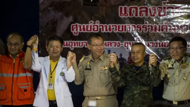 ผู้ว่าฯ ณรงค์ศักดิ์แถลงปิด ศอร. หลังตั้งศูนย์นาน 17 วัน และทำให้เกิด "มิชชั่น พอสซิเบิล" (ภารกิจที่เป็นไปได้)