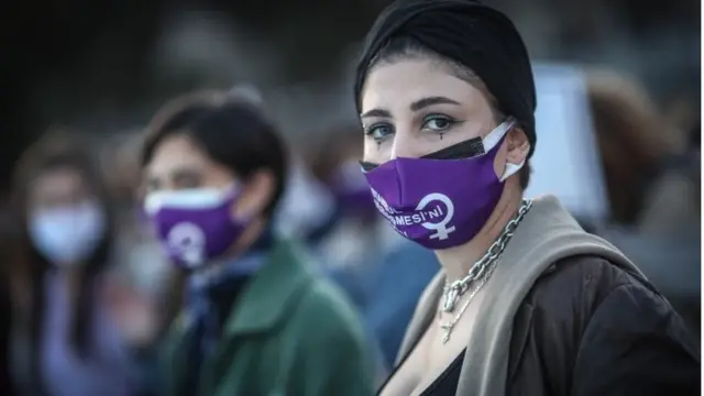 kadinlarin protestolari