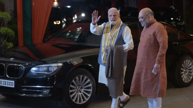 नरेंद्र मोदी