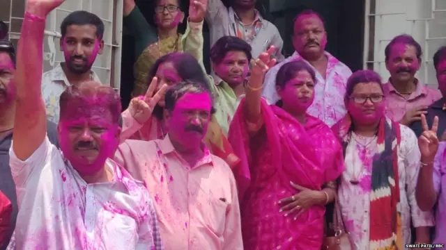 जाधव यांचे कार्यकर्ते