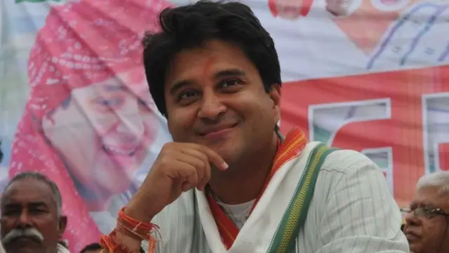 ஜோதிராதித்ய சிந்தியா Jyotiraditya Scindia tests positive for COVID-19