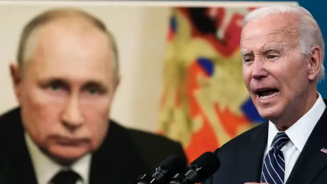 Tajribasizligi uchun minaj beradi va baland ovozda uradi.