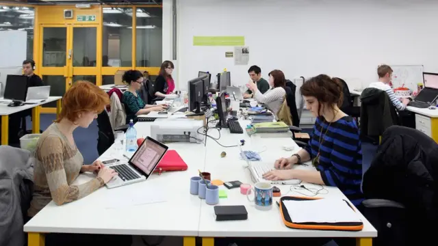 Empleados en una oficina