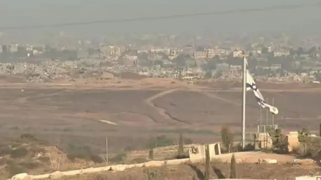 غزه از دوردست و از پشت مرز اسرائیل در صبح روز شنبه قابل مشاهده است