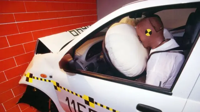 حادثے کی ڈمی