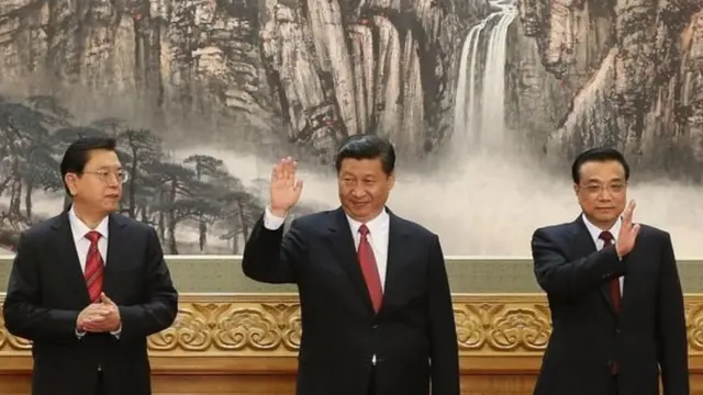 જિનપિંગ અને અન્ય ચીનના અધિકારીઓ