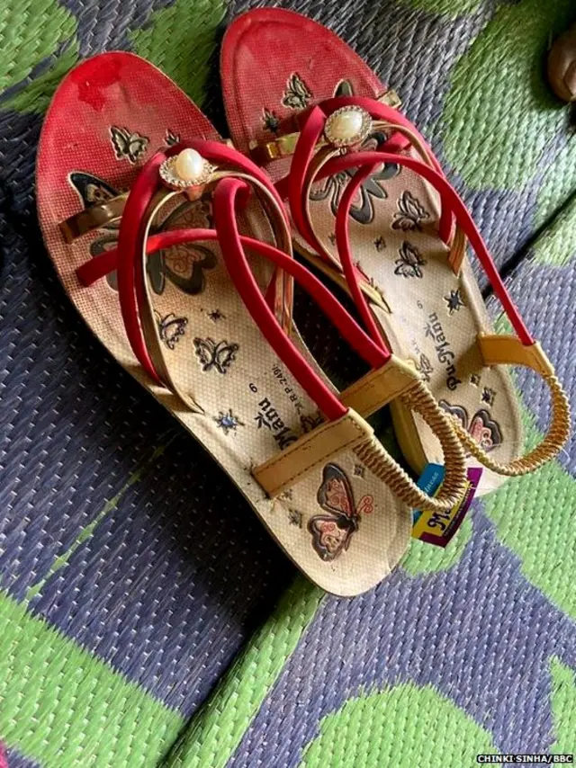 लड़की की सैंडल