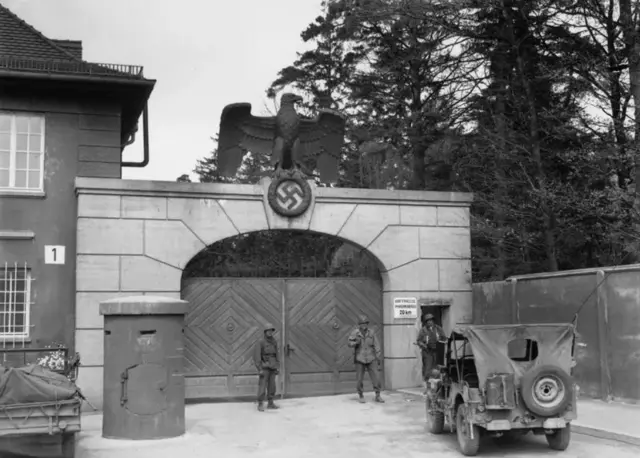 ஜெர்மனியில் ஒரு சித்திரவதை முகாம்