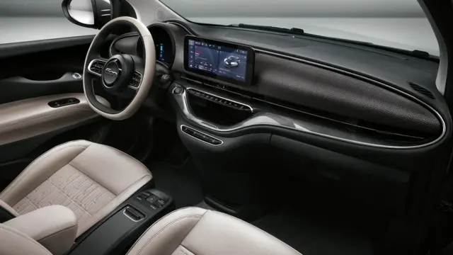 اتاق نسل جدید فیات ۵۰۰ نسبت به قبل ساده‌تر شده است