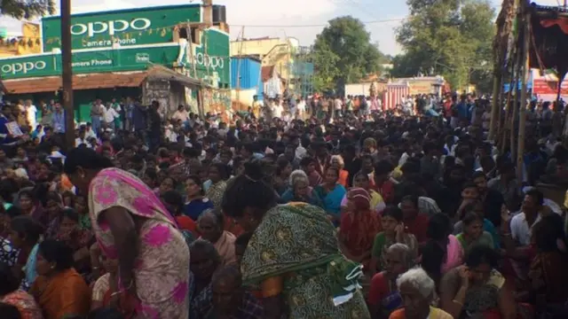 அலங்காநல்லூரில் இன்று நடந்த போராட்டம்